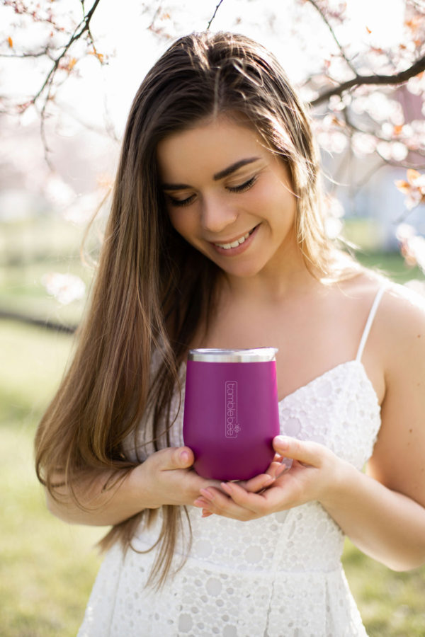 Tumblebee Unsplash Very Berry Spring in Hands